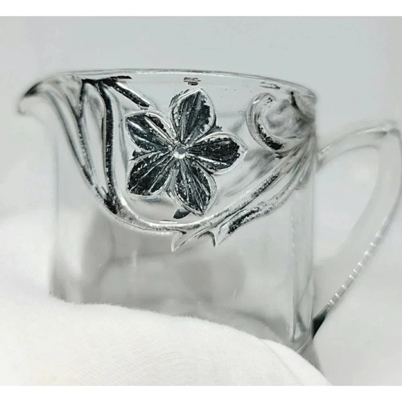 Vintage Clear Glass Sugar and Creamer With Silver Detail - Picture 7 of 14